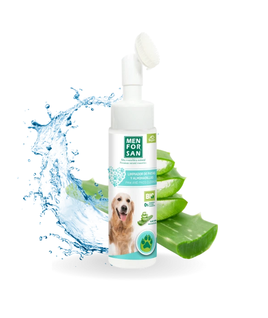 MEN FOR SAN Paw and Pads Sanitizer Cleaner with Brush for Dogs and Cats